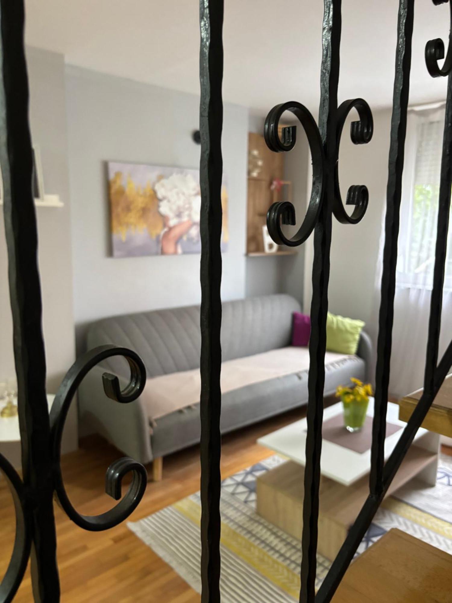 Mia'S Duplex Apartment Скопье Экстерьер фото